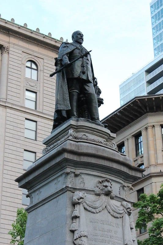 Stationnements près du Phillips Square