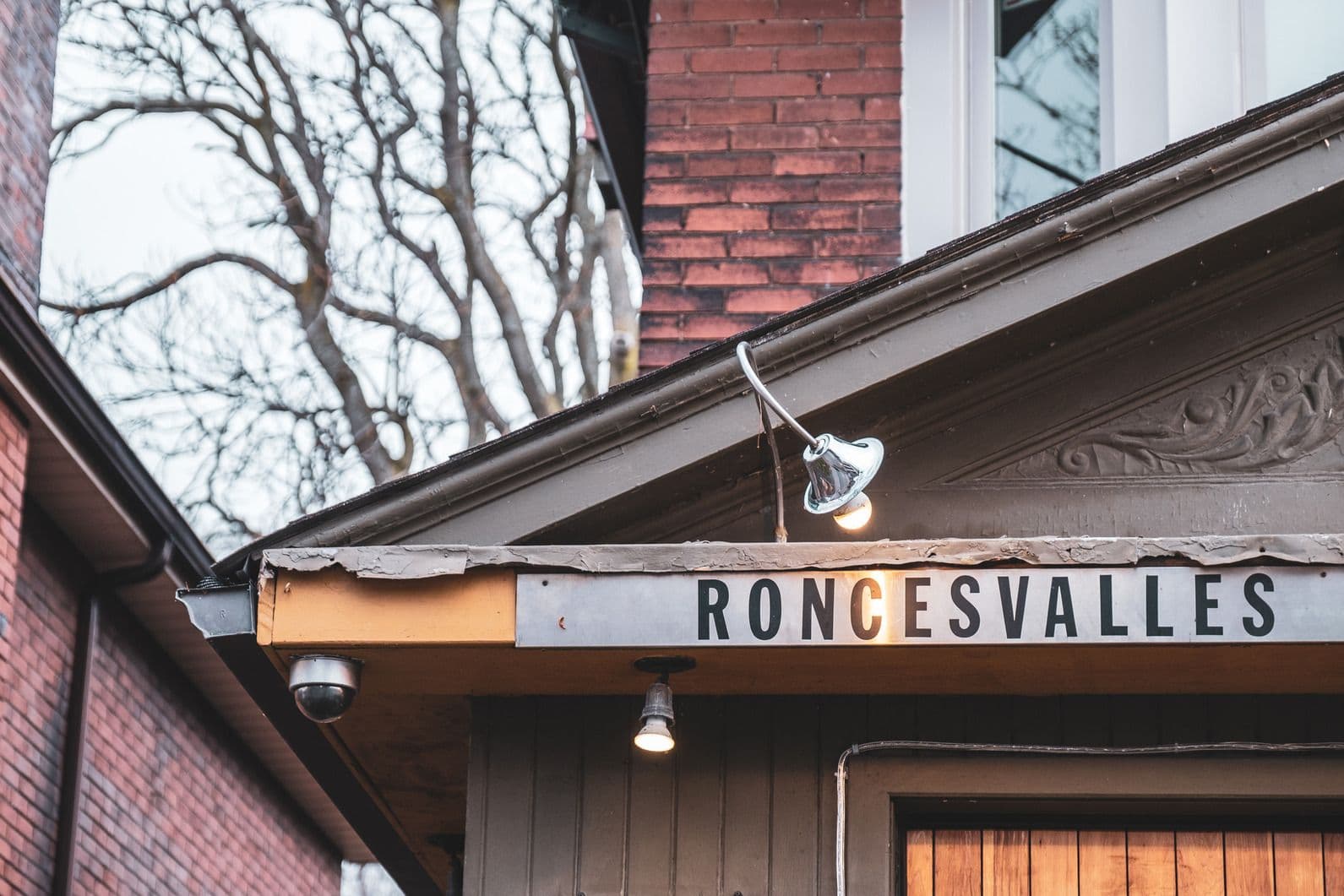 Parking Roncesvalles / Parkdale